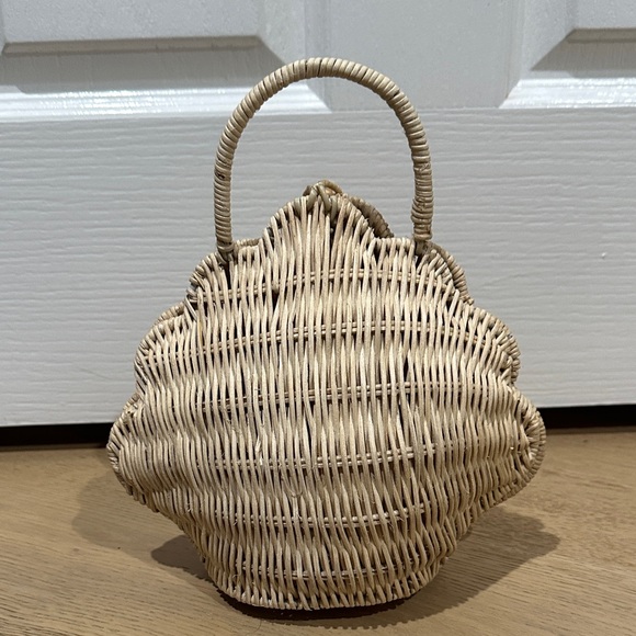Olli Ella Rattan Shell Bag - Picture 6 of 7